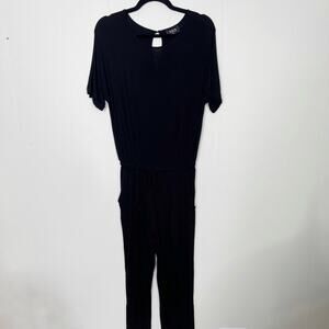 New VICI Short Sleeve Knit Jumpsuit Black Small Tie Waist Rayon Stretch Keyhole